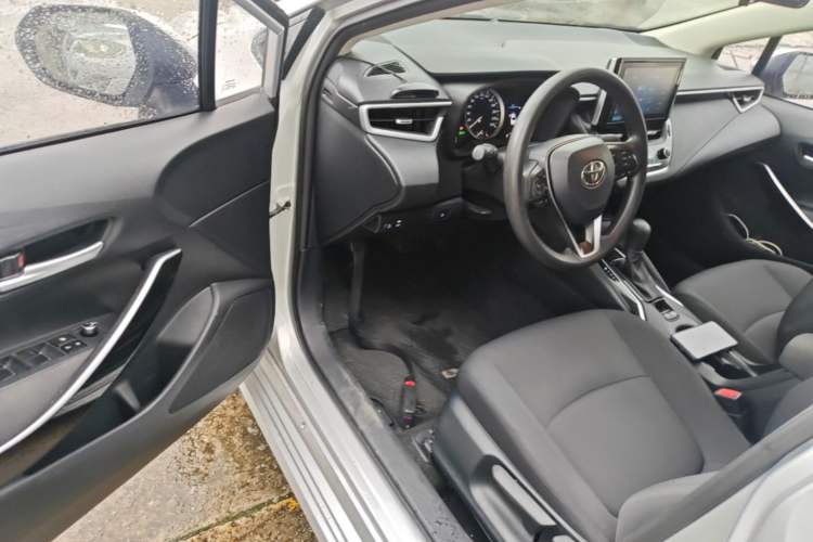 Used Toyota Corolla 2021 Dual-Motor 1.8L E-CVT Elite Edition Driver Seat