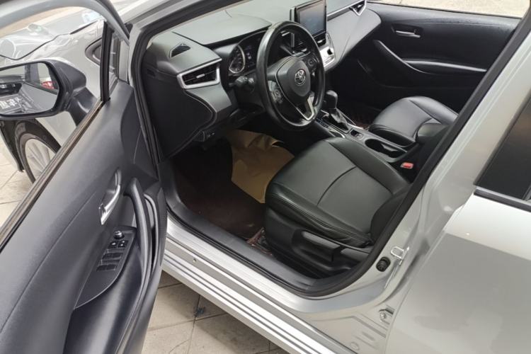 Used Toyota Corolla 2021 TNGA 1.5L CVT Elite Edition Driver Seat