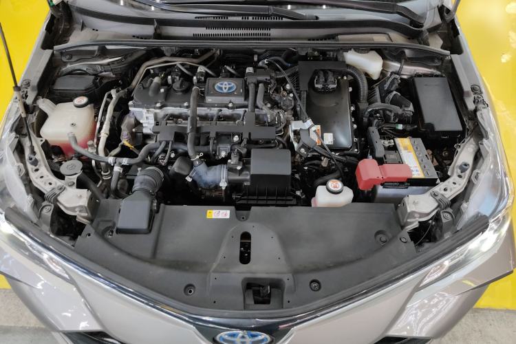 Used Toyota Corolla 2021 Dual-Motor 1.8L E-CVT Elite Edition Engine Bay