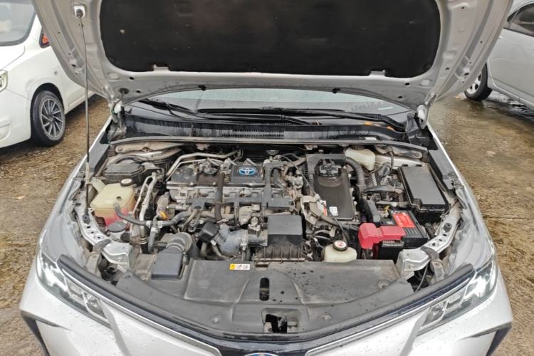 Used Toyota Corolla 2021 Dual-Motor 1.8L E-CVT Elite Edition Engine Bay