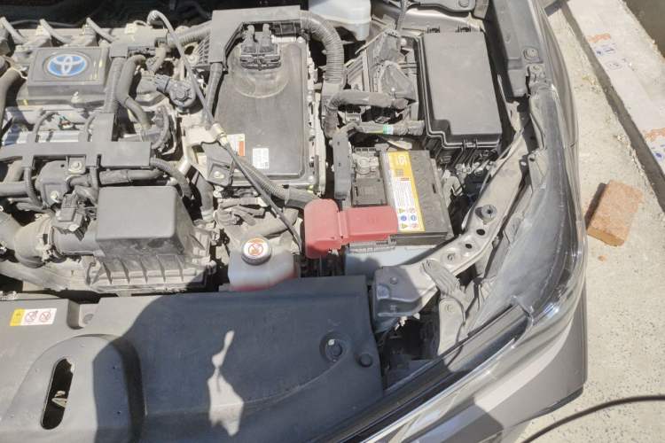 Used Toyota Corolla 2021 Dual-Motor 1.8L E-CVT Elite Edition Engine Bay Left