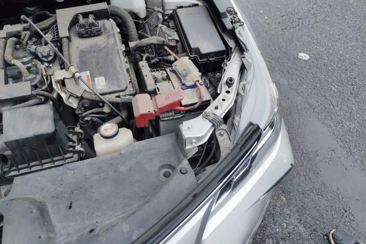 Used Toyota Corolla 2021 Dual-Motor 1.8L E-CVT Elite Edition Engine Bay Left