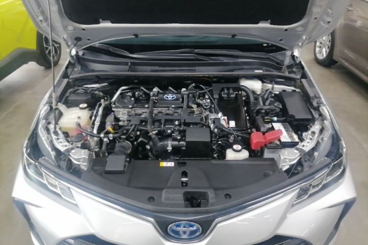 Used Toyota Corolla 2021 Dual-Motor 1.8L E-CVT Elite Edition Engine Bay