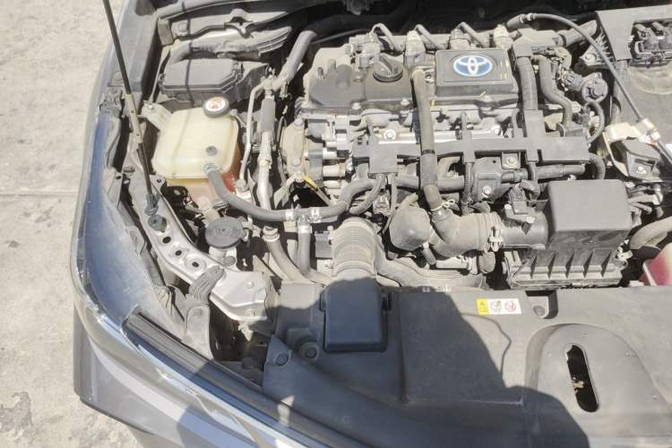 Used Toyota Corolla 2021 Dual-Motor 1.8L E-CVT Elite Edition Engine Bay Right