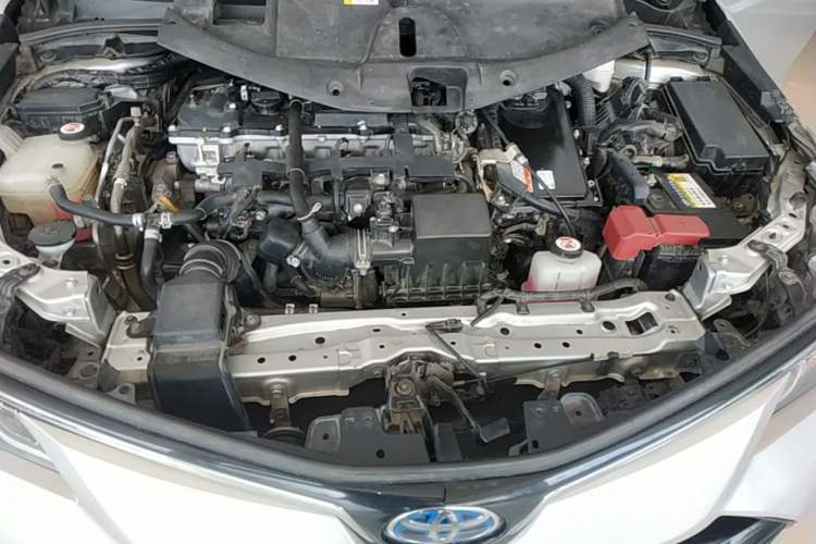Used Toyota Corolla 2021 Dual-Motor 1.8L E-CVT Elite Edition Engine Bay
