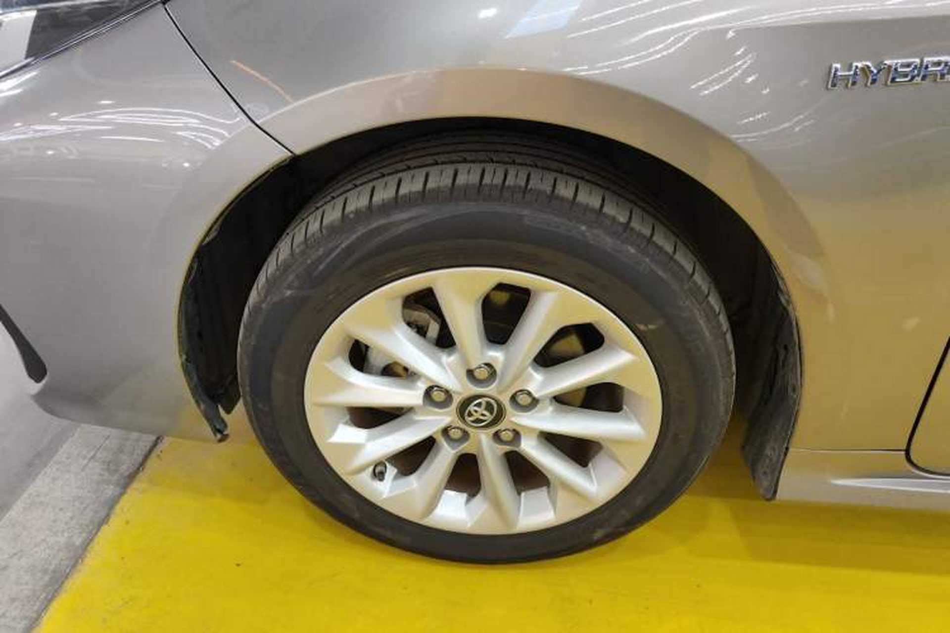 Used Toyota Corolla 2021 Dual-Motor 1.8L E-CVT Elite Edition Exterior 4