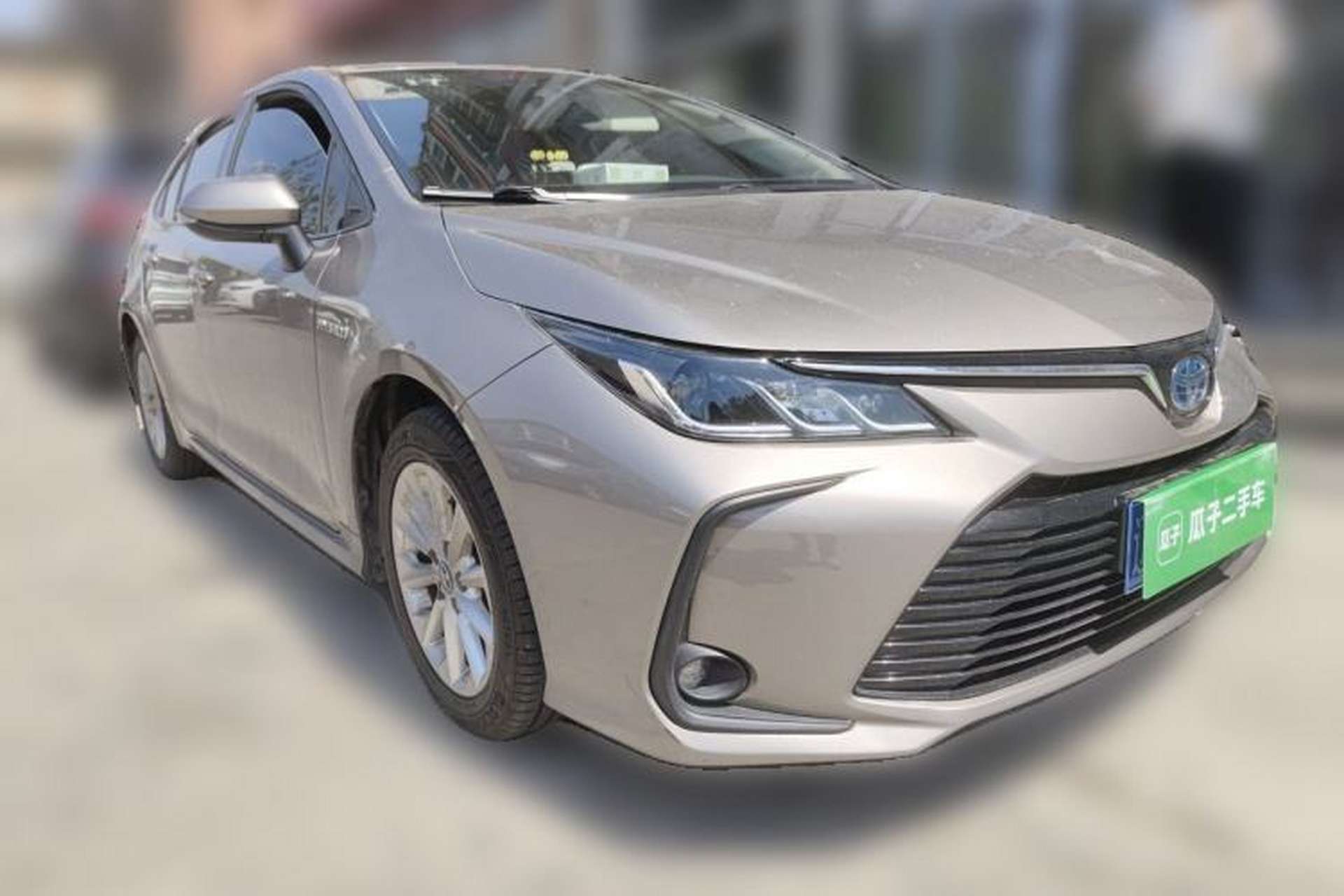 Used Toyota Corolla 2021 Dual-Motor 1.8L E-CVT Elite Edition Front Right 45 Deg