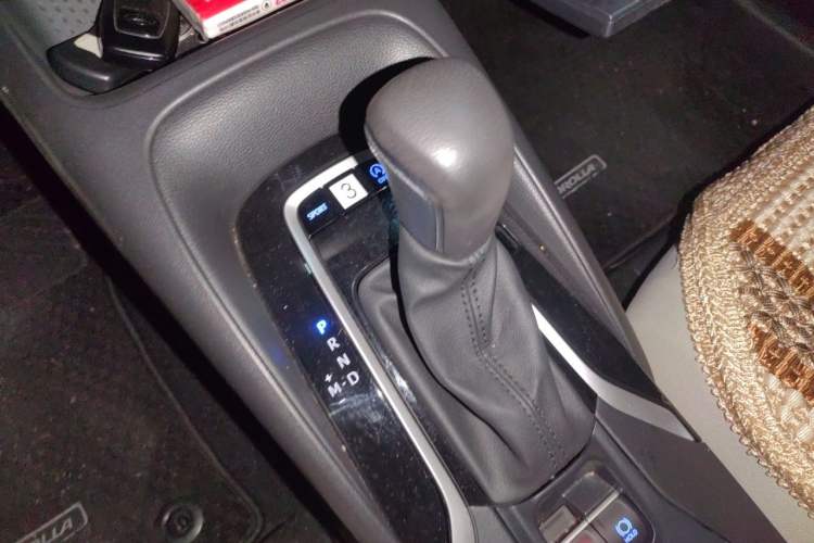 Used Toyota Corolla 2021 1.2T S-CVT Luxury Edition Gear Lever