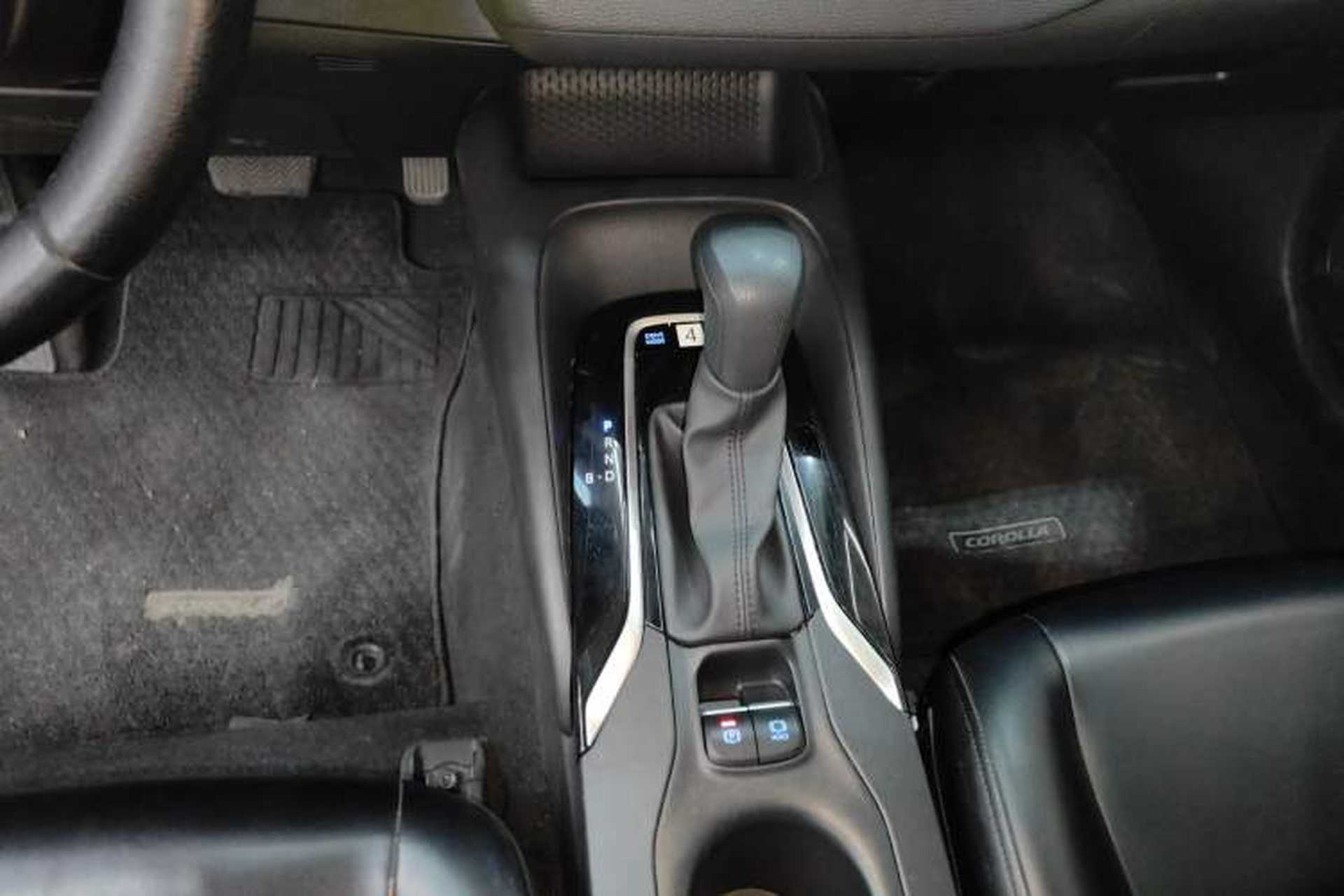 Used Toyota Corolla 2021 Dual-Motor 1.8L E-CVT Elite Edition Gear Lever