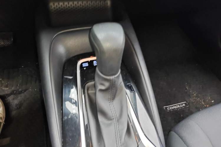 Used Toyota Corolla 2021 Dual-Motor 1.8L E-CVT Elite Edition Gear Lever
