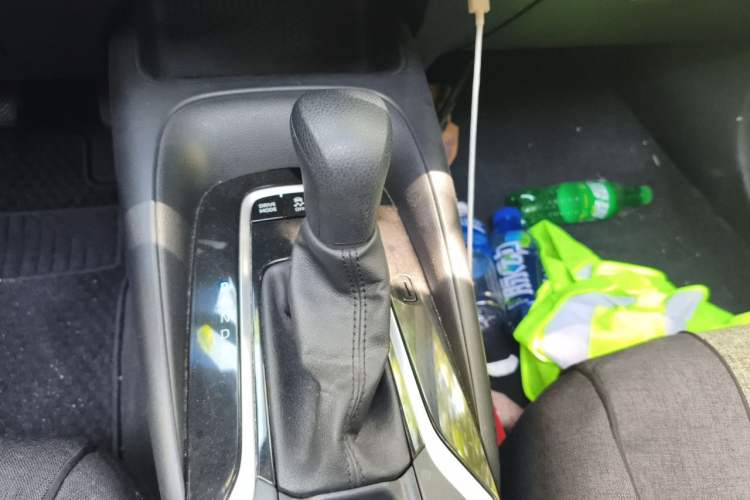 Used Toyota Corolla 2021 Dual-Motor 1.8L E-CVT Elite Edition Gear Lever