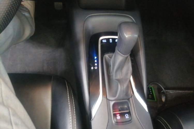 Used Toyota Corolla 2021 Dual-Motor 1.8L E-CVT Elite Edition Gear Lever