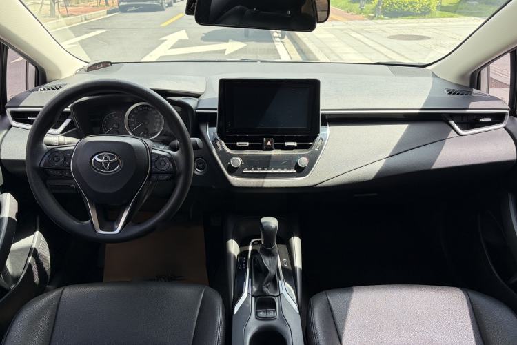 Used Toyota Corolla 2021 TNGA 1.5L CVT Elite Edition Interior 4