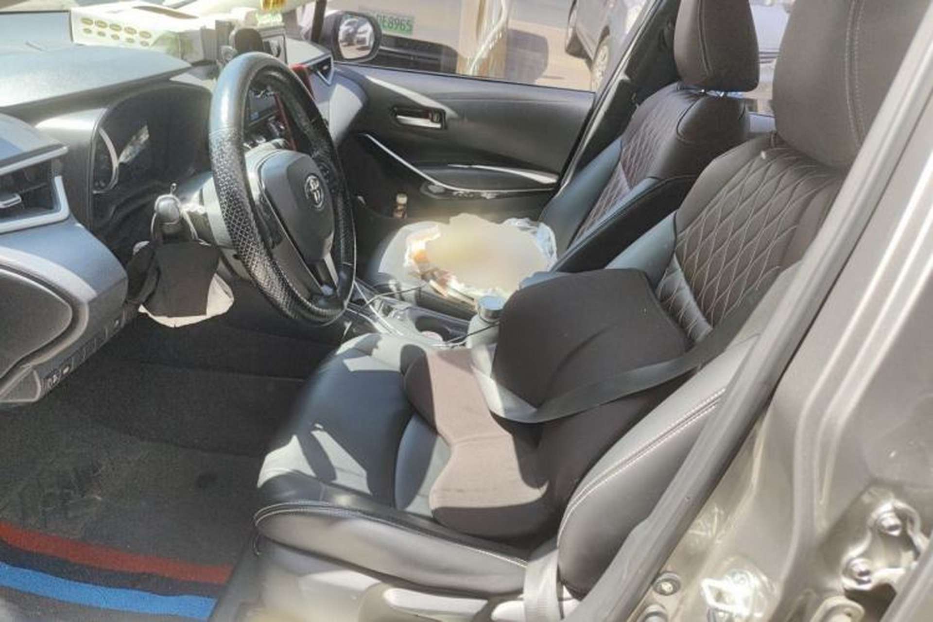 Used Toyota Corolla 2021 Dual-Motor 1.8L E-CVT Elite Edition Left Front Seat