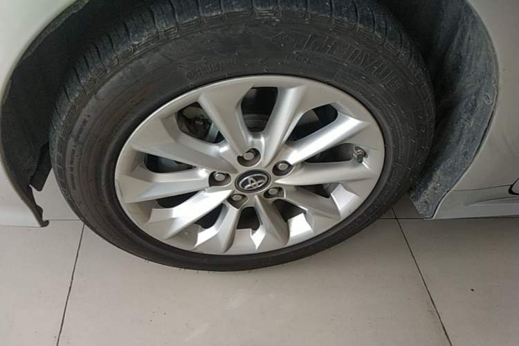 Used Toyota Corolla 2021 Dual-Motor 1.8L E-CVT Elite Edition Left Front Wheel Hub