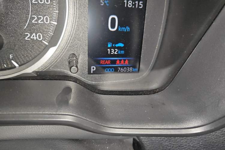 Used Toyota Corolla 2021 1.2T S-CVT Luxury Edition Odometer Close Up