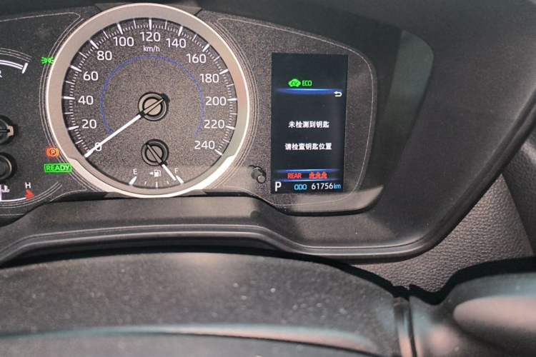 Used Toyota Corolla 2021 Dual-Engine 1.8L E-CVT Pioneer Edition Odometer Close Up