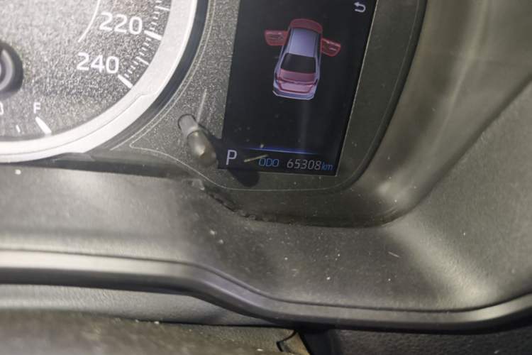 Used Toyota Corolla 2021 1.2T S-CVT Elite Edition Odometer Close Up
