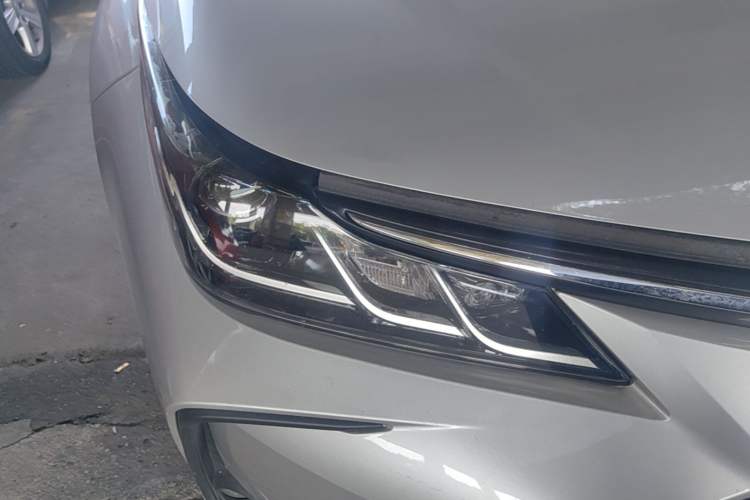 Used Toyota Corolla 2021 1.2T S-CVT Elite PLUS Edition Right Front Headlight