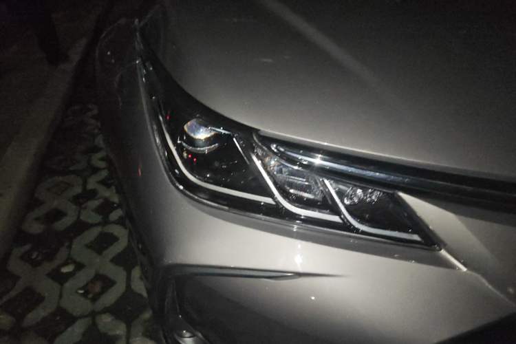 Used Toyota Corolla 2021 1.2T S-CVT Luxury Edition Right Front Headlight