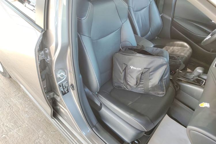 Used Toyota Corolla 2021 1.2T S-CVT Luxury Edition Right Front Seat