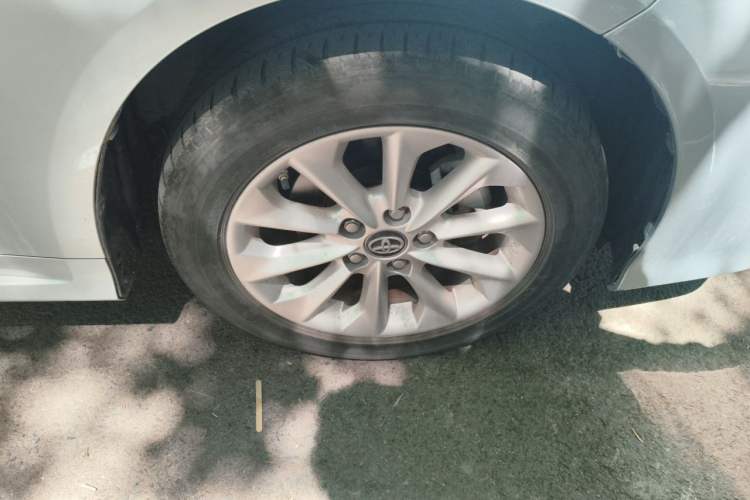 Used Toyota Corolla 2021 Dual-Motor 1.8L E-CVT Elite Edition Right Front Wheel Hub