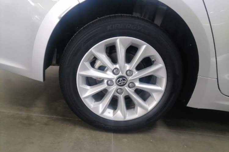 Used Toyota Corolla 2021 Dual-Motor 1.8L E-CVT Elite Edition Right Rear Wheel Hub