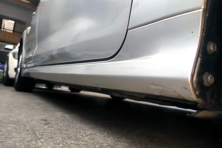 Used Toyota Corolla 2021 TNGA 1.5L CVT Elite Edition Right Side Sill