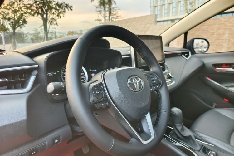 Used Toyota Corolla 2021 Dual-Motor 1.8L E-CVT Elite Edition Steering Wheel