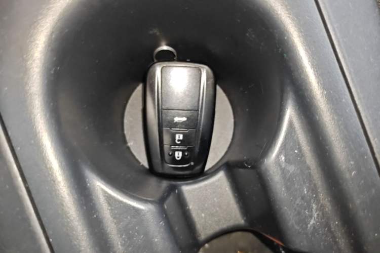 Used Toyota Corolla 2021 Dual-Motor 1.8L E-CVT Elite Edition Vehicle Key