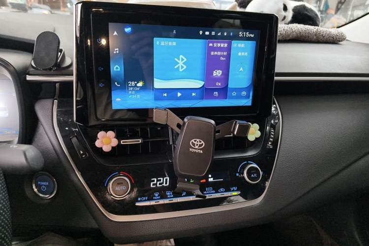 Used Toyota Corolla 2021 Dual-Motor 1.8L E-CVT Elite Edition Audio And AC Panel
