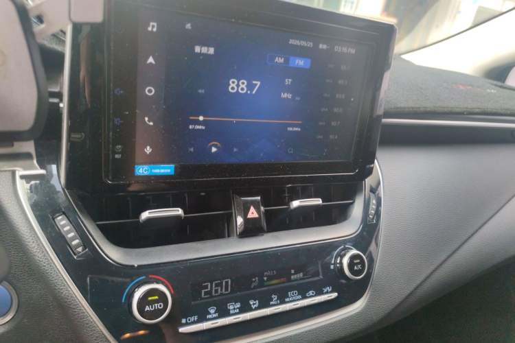 Used Toyota Corolla 2021 Dual-Motor 1.8L E-CVT Elite Edition Audio And AC Panel