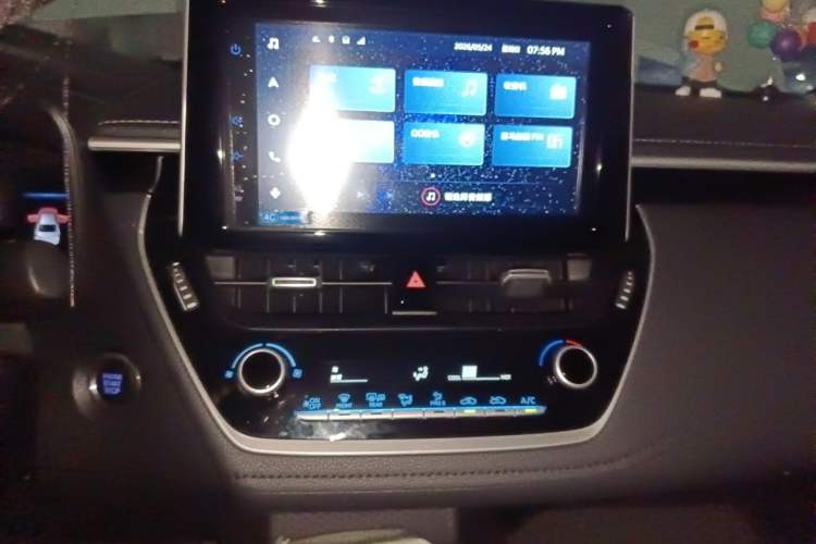 Used Toyota Corolla 2021 1.2T S-CVT Luxury Edition Audio And AC Panel