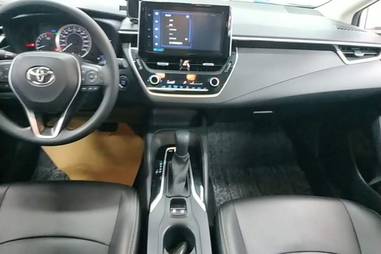 Used Toyota Corolla 2021 1.2T S-CVT Elite Edition Audio And AC Panel