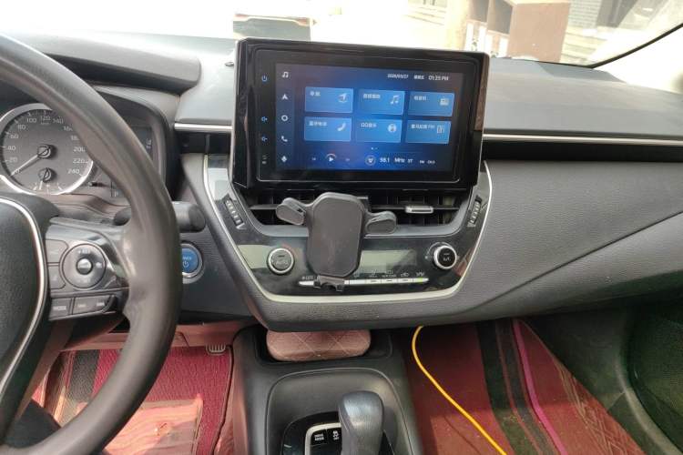 Used Toyota Corolla 2021 Dual-Motor 1.8L E-CVT Elite Edition Audio And AC Panel
