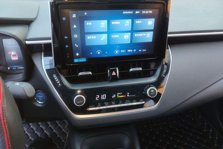 Used Toyota Corolla 2021 Dual-Motor 1.8L E-CVT Elite Edition Audio And AC Panel