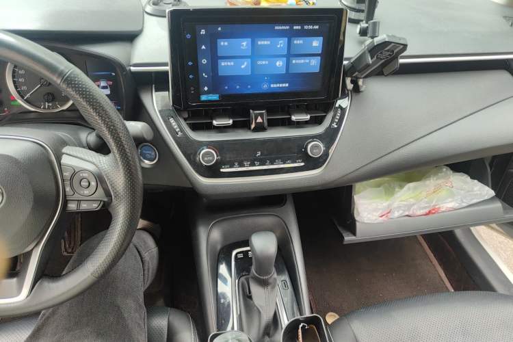 Used Toyota Corolla 2021 Dual-Motor 1.8L E-CVT Elite Edition Audio And AC Panel