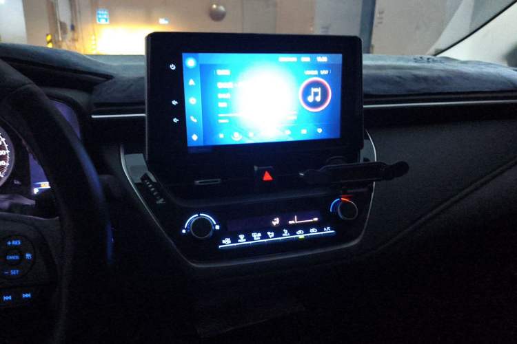 Used Toyota Corolla 2021 1.2T S-CVT Luxury Edition Audio And AC Panel