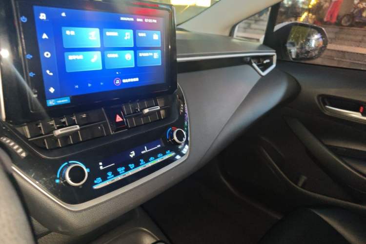 Used Toyota Corolla 2021 1.2T S-CVT Elite PLUS Edition Audio And AC Panel