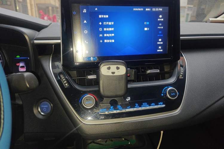Used Toyota Corolla 2021 Dual-Motor 1.8L E-CVT Elite Edition Audio And AC Panel