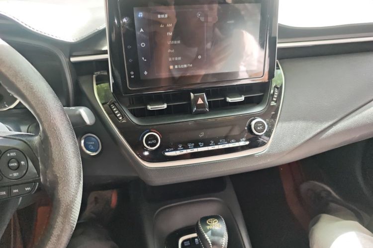 Used Toyota Corolla 2021 Dual-Motor 1.8L E-CVT Elite Edition Audio And AC Panel