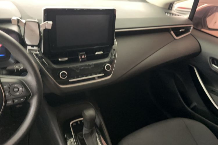 Used Toyota Corolla 2021 Dual-Motor 1.8L E-CVT Elite Edition Audio And AC Panel
