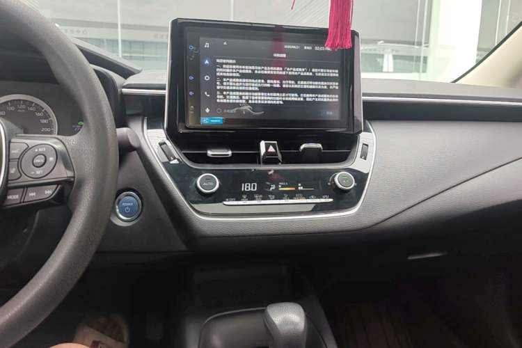 Used Toyota Corolla 2021 Dual-Motor 1.8L E-CVT Elite Edition Audio And AC Panel