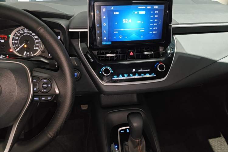 Used Toyota Corolla 2021 1.2T S-CVT Elite PLUS Edition Audio And AC Panel