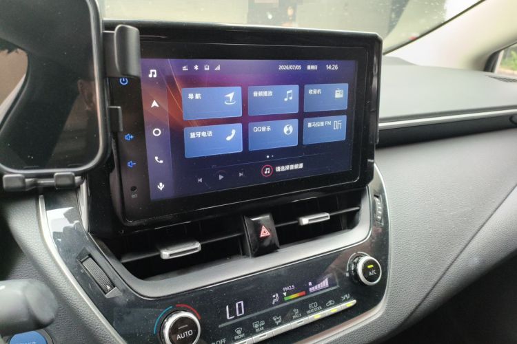 Used Toyota Corolla 2021 Dual-Motor 1.8L E-CVT Elite Edition Audio And AC Panel