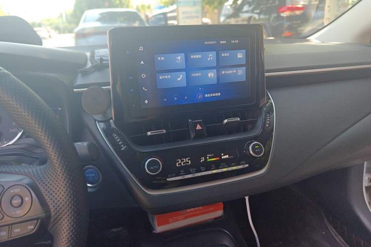 Used Toyota Corolla 2021 Dual-Motor 1.8L E-CVT Elite Edition Audio And AC Panel