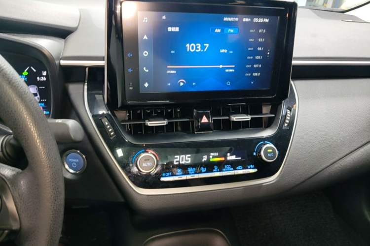 Used Toyota Corolla 2021 Dual-Motor 1.8L E-CVT Elite Edition Audio And AC Panel