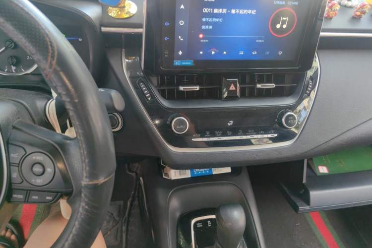 Used Toyota Corolla 2021 Dual-Motor 1.8L E-CVT Elite Edition Audio And AC Panel