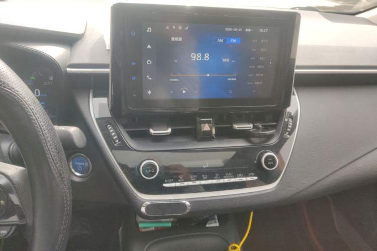 Used Toyota Corolla 2021 Dual-Motor 1.8L E-CVT Elite Edition Audio And AC Panel