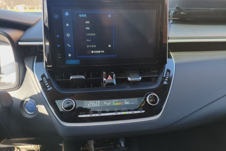 Used Toyota Corolla 2021 Dual-Motor 1.8L E-CVT Elite Edition Audio And AC Panel